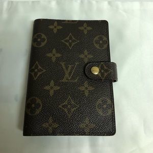 Louis Vuitton agenda wallet
